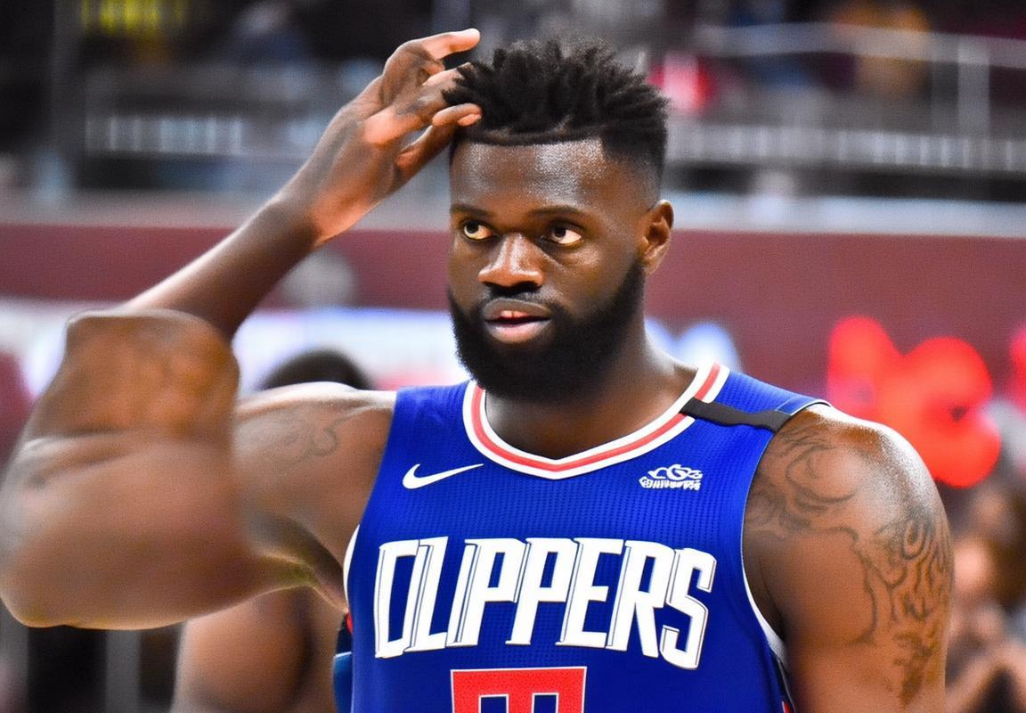 詹姆斯NBA特权与比尔·拉塞尔加盟快船：湖人队焦点再升级